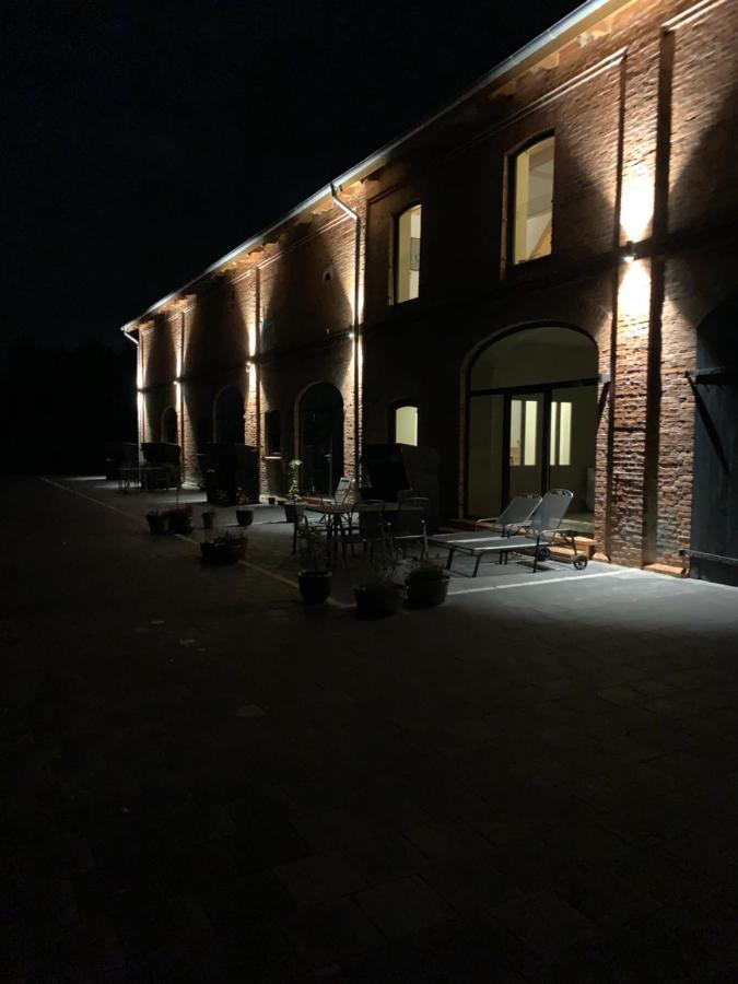 1 Am Herrenhaus Ahrensboek Apartment